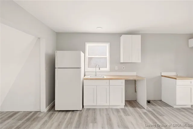 $385,000 | 12 Hollye Drive Southeast, Corydon, IN 47112