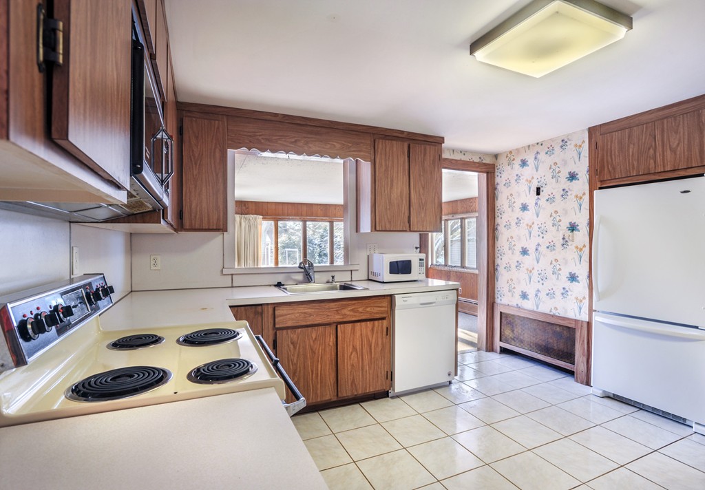 15 Viden Road Quincy, MA 02169 - Photo 12 of 26 Gallery Image 12
