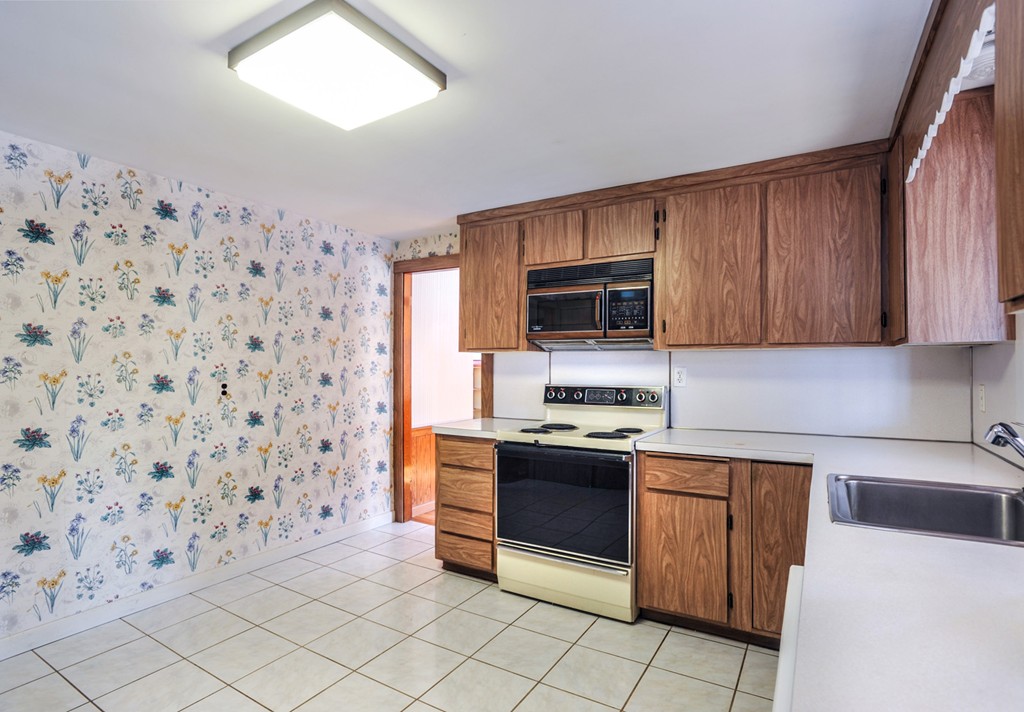 15 Viden Road Quincy, MA 02169 - Photo 13 of 26 Gallery Image 13