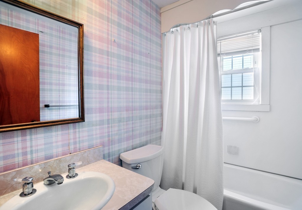 15 Viden Road Quincy, MA 02169 - Photo 18 of 26 Gallery Image 18