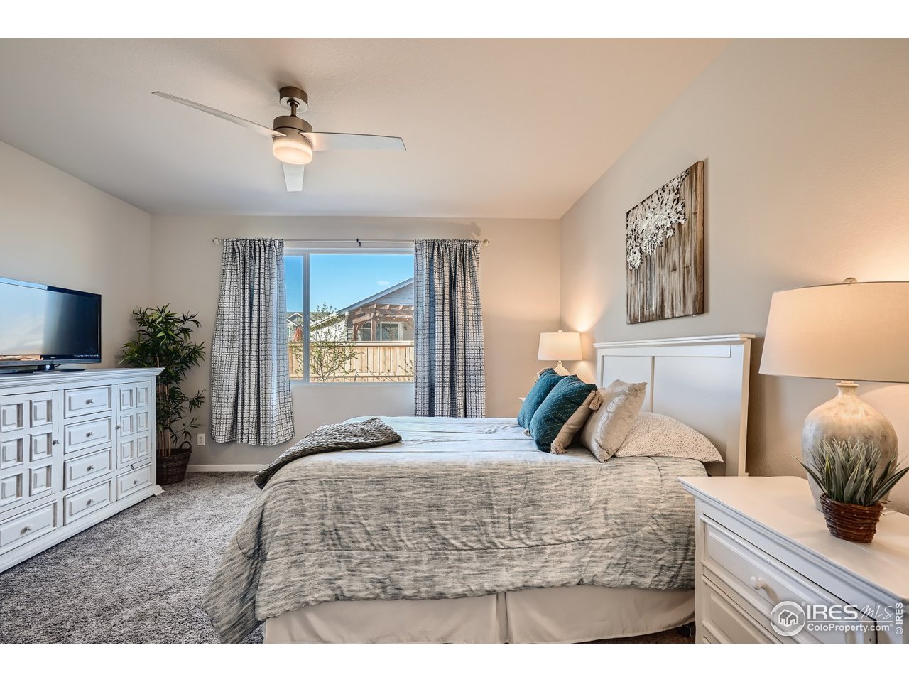 625 Ranchhand Drive Berthoud, CO 80513 - Photo 10 of 40 Primary Bedroom