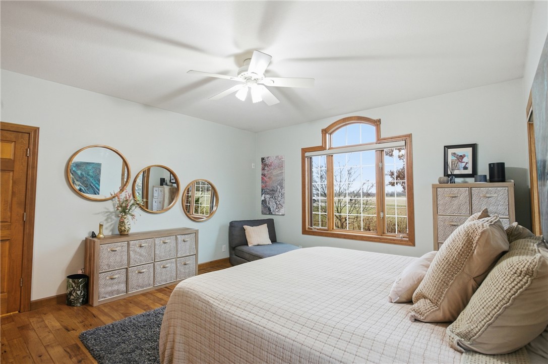 12511 Old State Road Charleston, IL 61920 - Photo 19 of 48