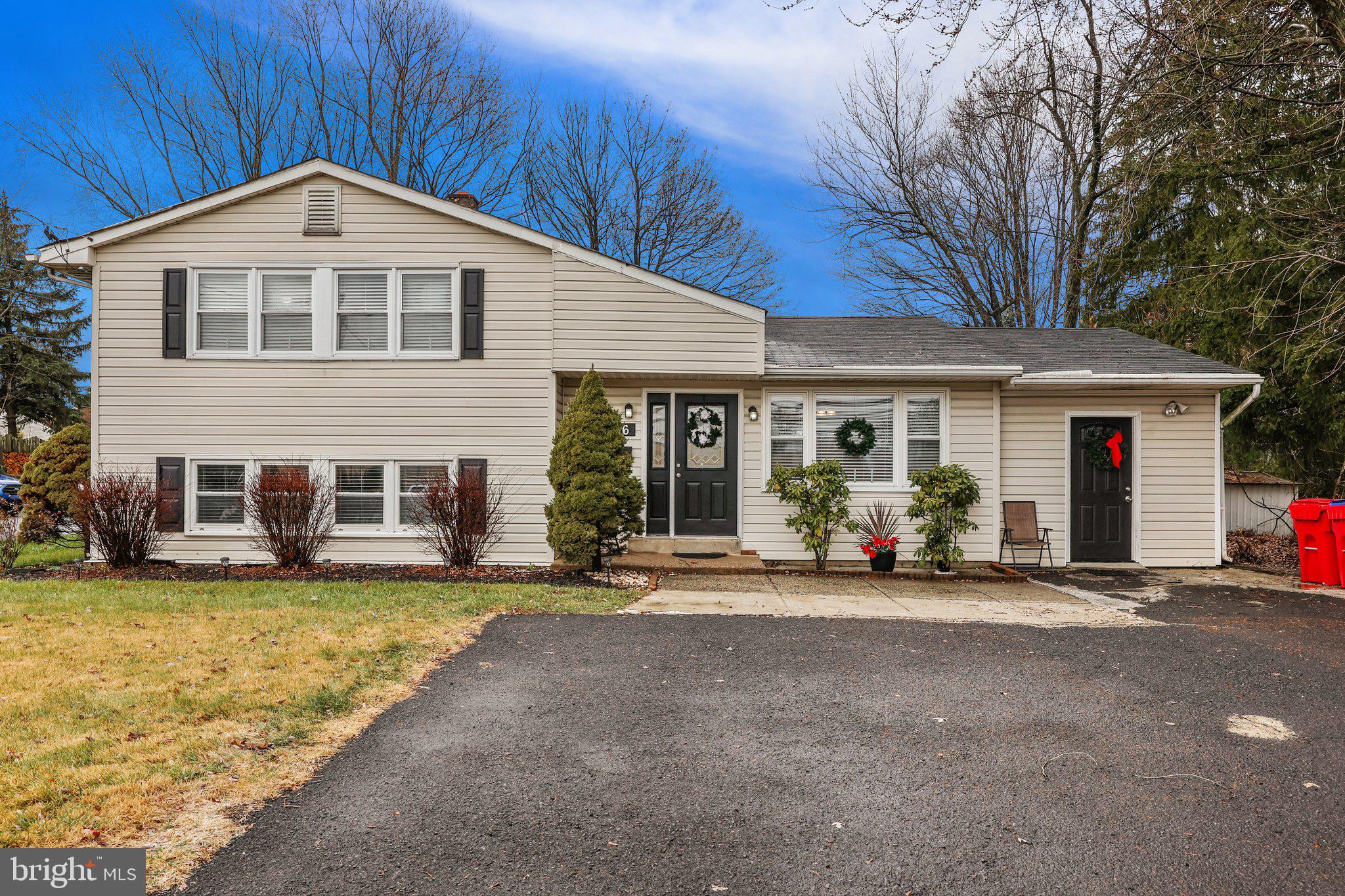 1116 York Rd. Warminster, PA 18974 - Photo 2 of 33 Gallery Image 2