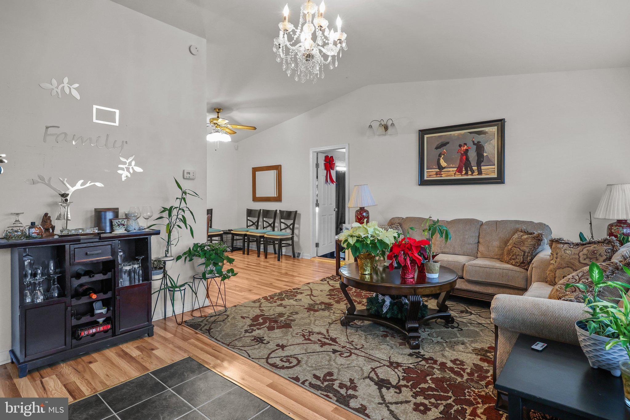 1116 York Rd. Warminster, PA 18974 - Photo 4 of 33 Gallery Image 4