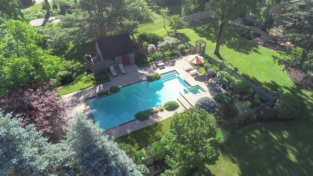 21 Rolfe's Lane Newbury, MA 01951 - Photo 40 of 42 an aerial view of a house with a yard