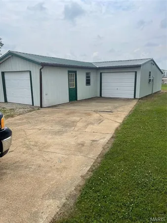 $239,900 | 1043 State Hwy AA, Poplar Bluff, MO 63901