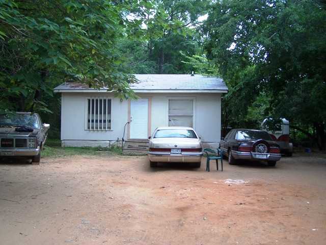 214 Houston Street Elgin, TX 78621 - Photo 1 of 1 Gallery Image 1