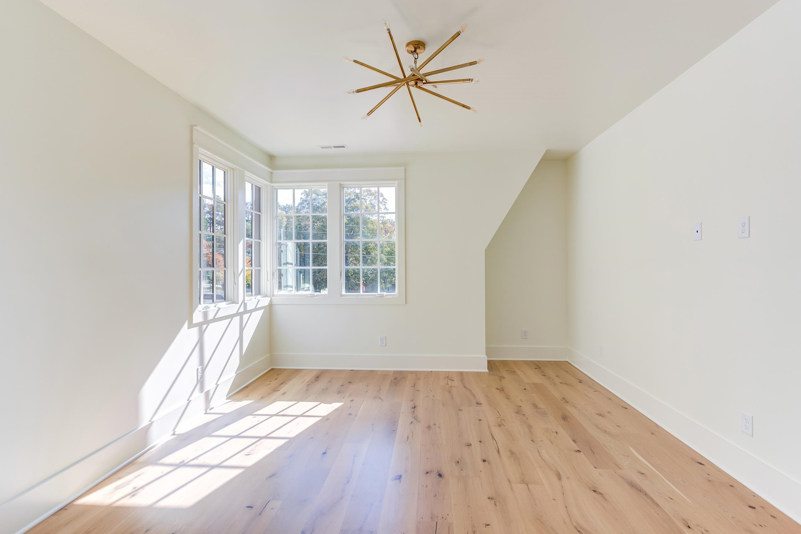 622 Shelley Road Raleigh, NC 27609 - Photo 8 of 30 Photo 8