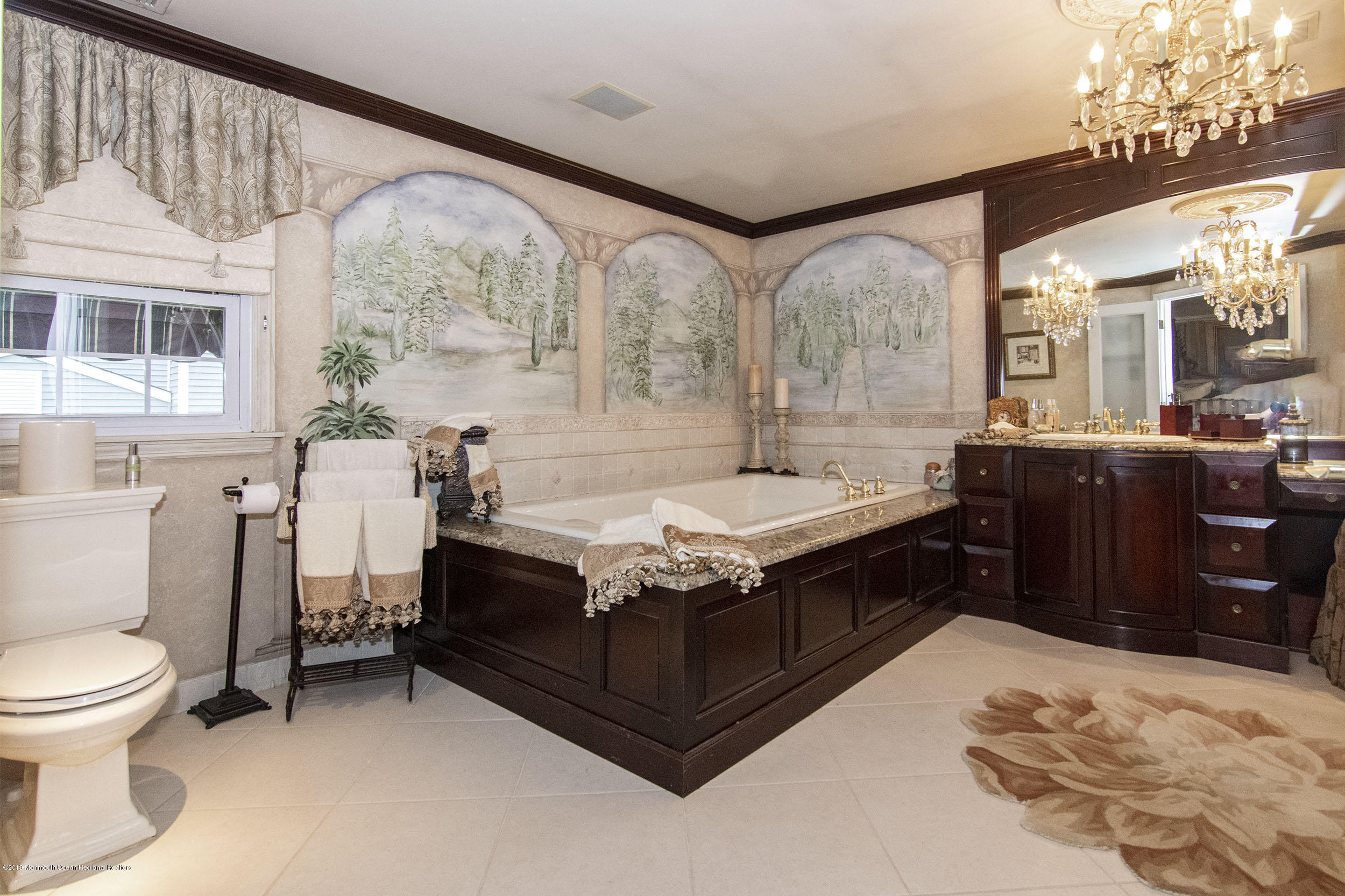 678 Windsor Road Brick, NJ 08723 - Photo 17 of 38 master bath with whirlpool tub