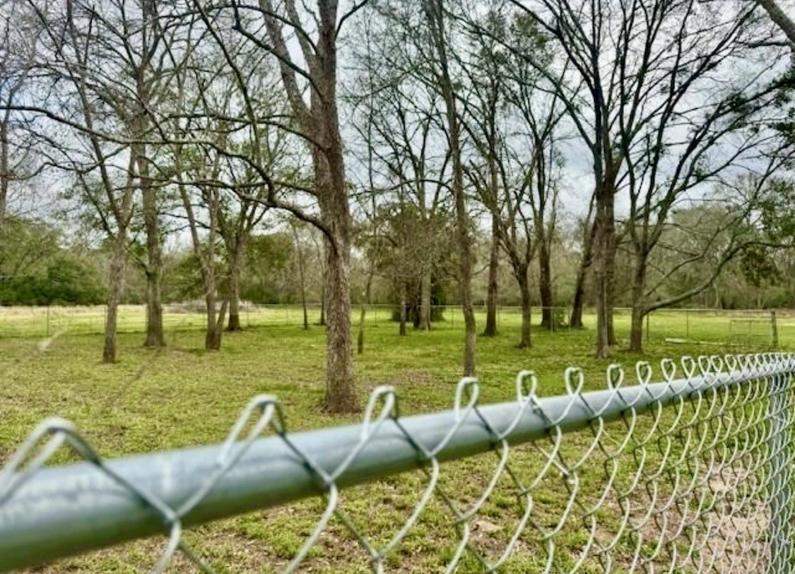 327 County Road 735 Angleton, TX 77515 - Photo 28 of 39 a view of an outdoor space and swimming pool