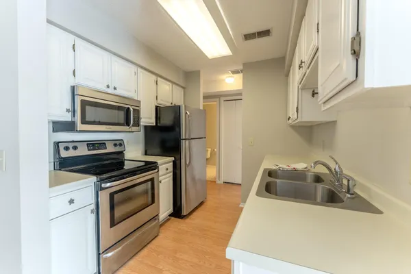$325,000 | 6351 St Croix Trail North, Unit 143, Stillwater, MN 55082