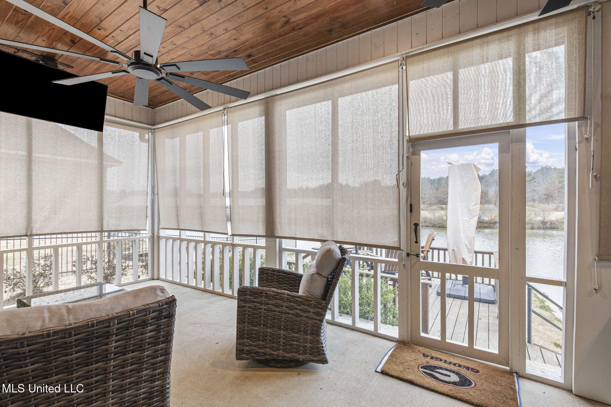 99 Harbor View Drive Madison, MS 39110 - Photo 53 of 66 Screened patio 2