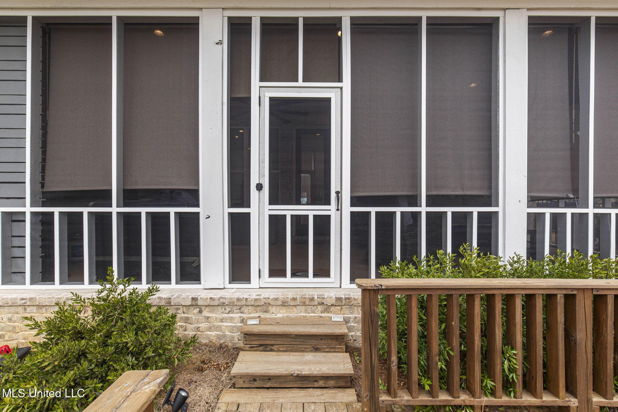 99 Harbor View Drive Madison, MS 39110 - Photo 57 of 66 Screened patio 6