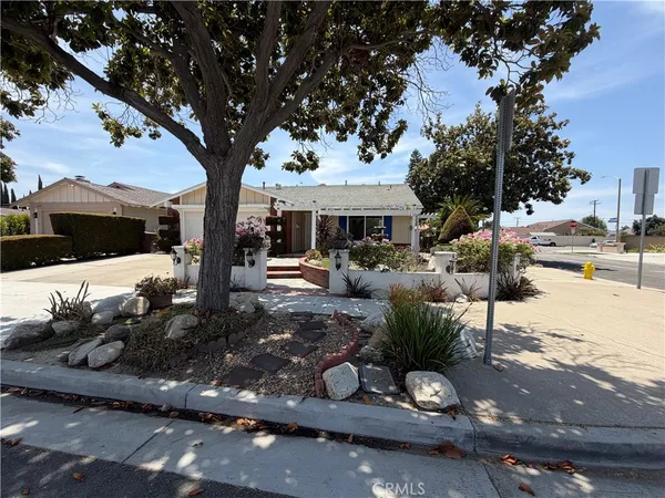$4,870 | 2512 West Fulcrum Place, Anaheim, CA 92804