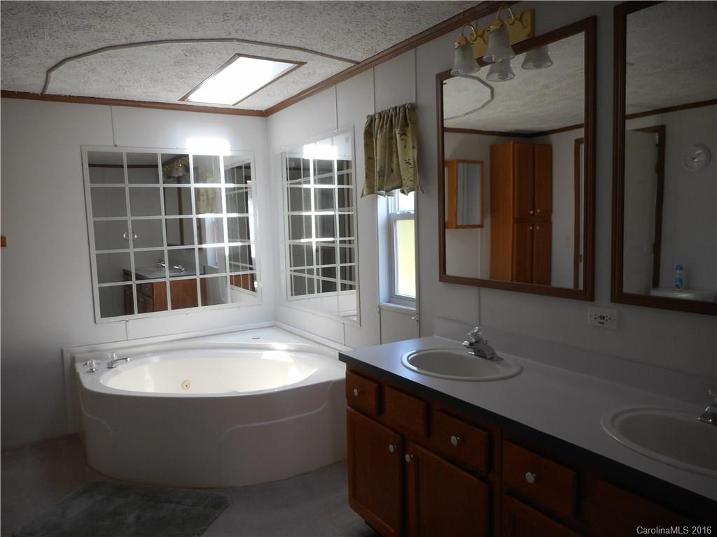 1310 Rocky River Road Lancaster, SC 29720 - Photo 10 of 14