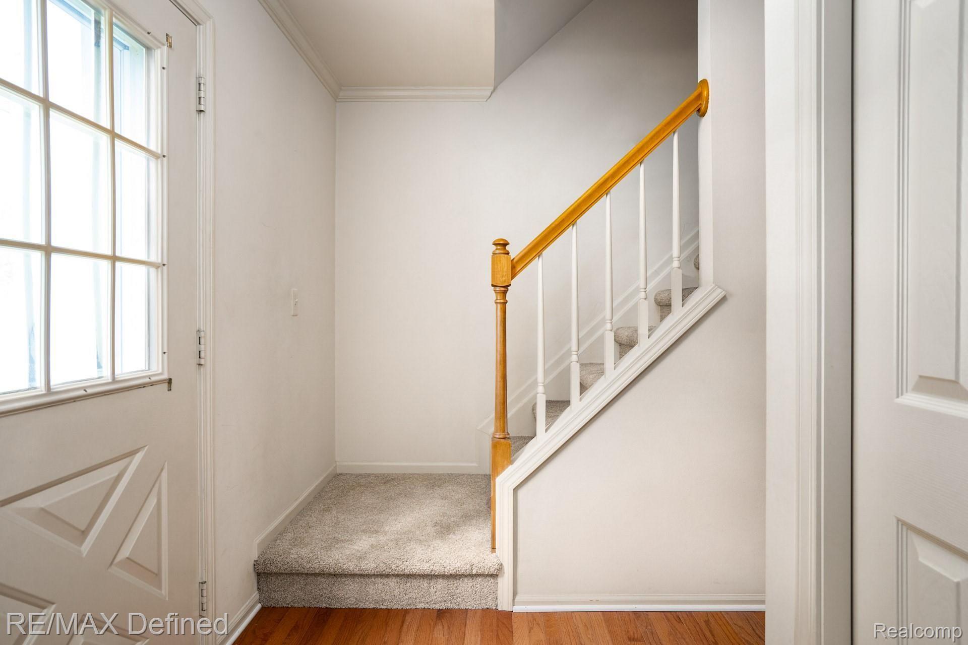 1748 Grandview Drive Rochester, MI 48306 - Photo 17 of 32 1748-Grandview-Dr-15.jpg