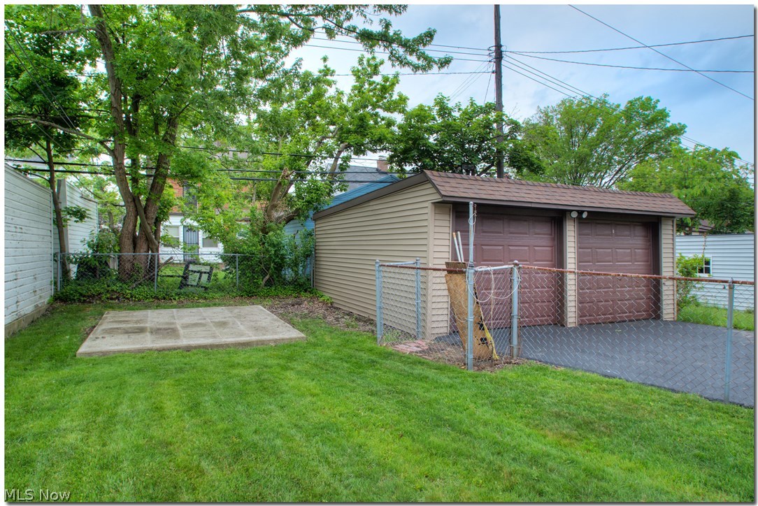 4406 Baintree Road University Heights, OH 44118 - Photo 29 of 29