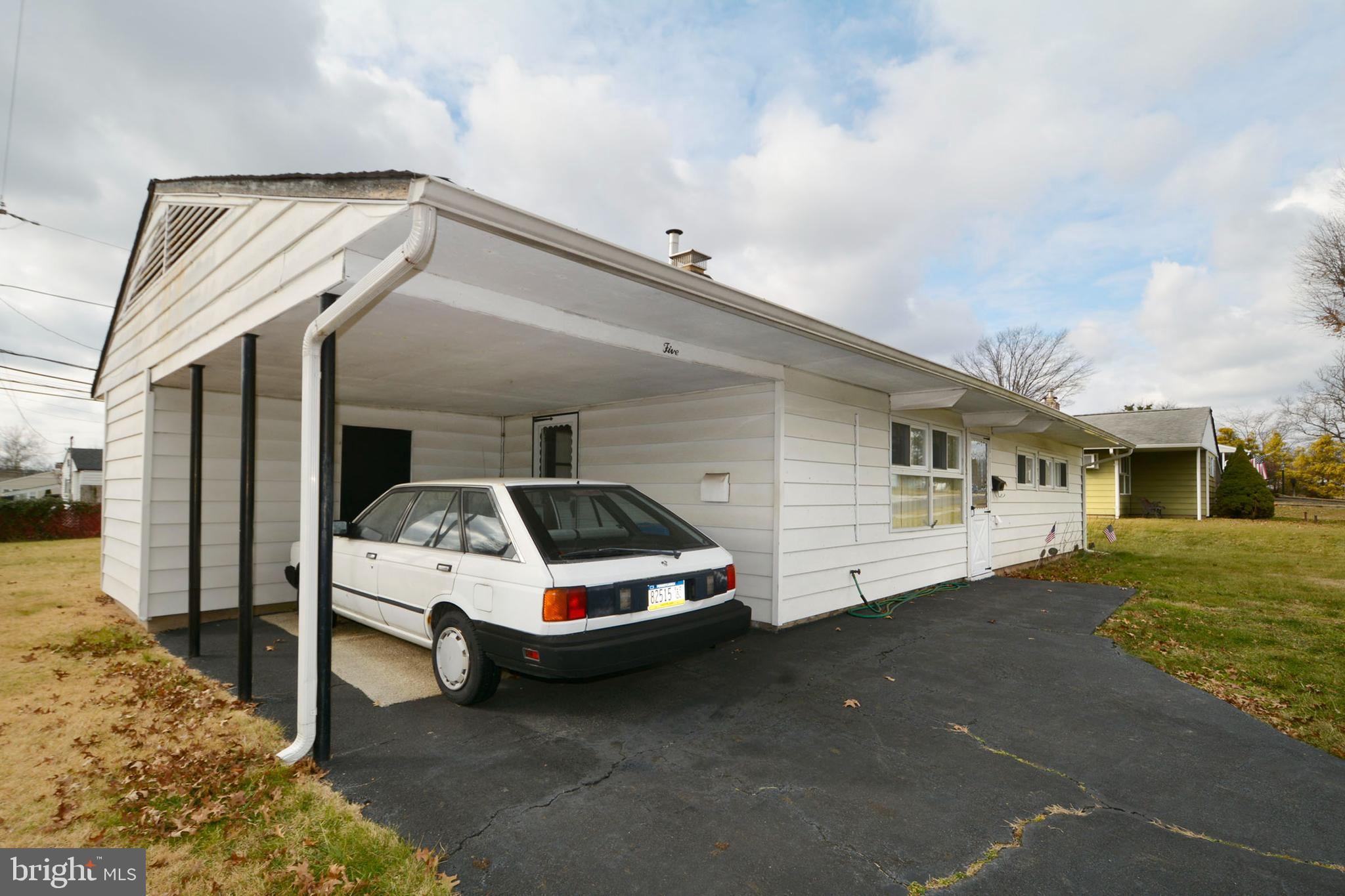 5 Bittersweet Road Levittown, PA 19057 - Photo 15 of 18 Gallery Image 15