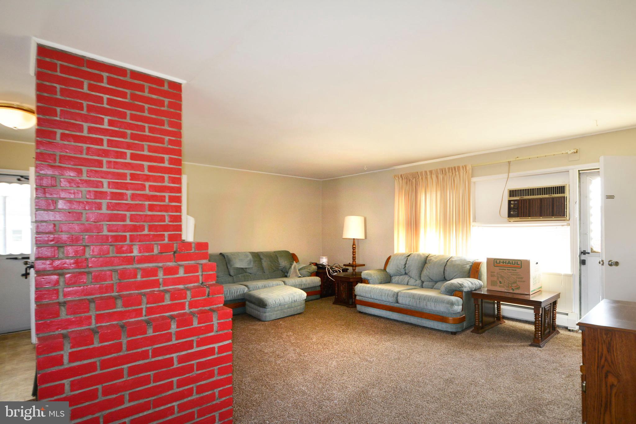 5 Bittersweet Road Levittown, PA 19057 - Photo 4 of 18 Gallery Image 4