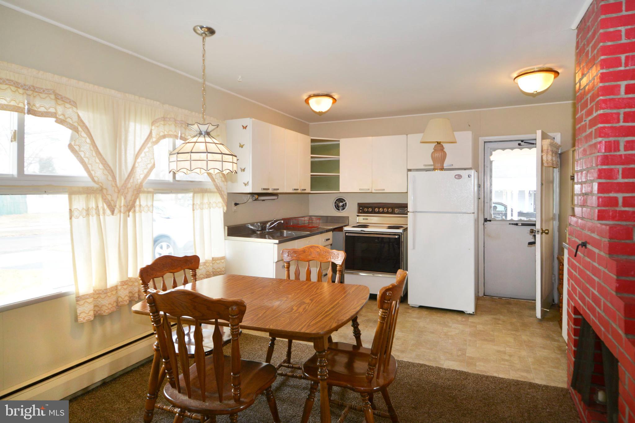 5 Bittersweet Road Levittown, PA 19057 - Photo 5 of 18 Gallery Image 5