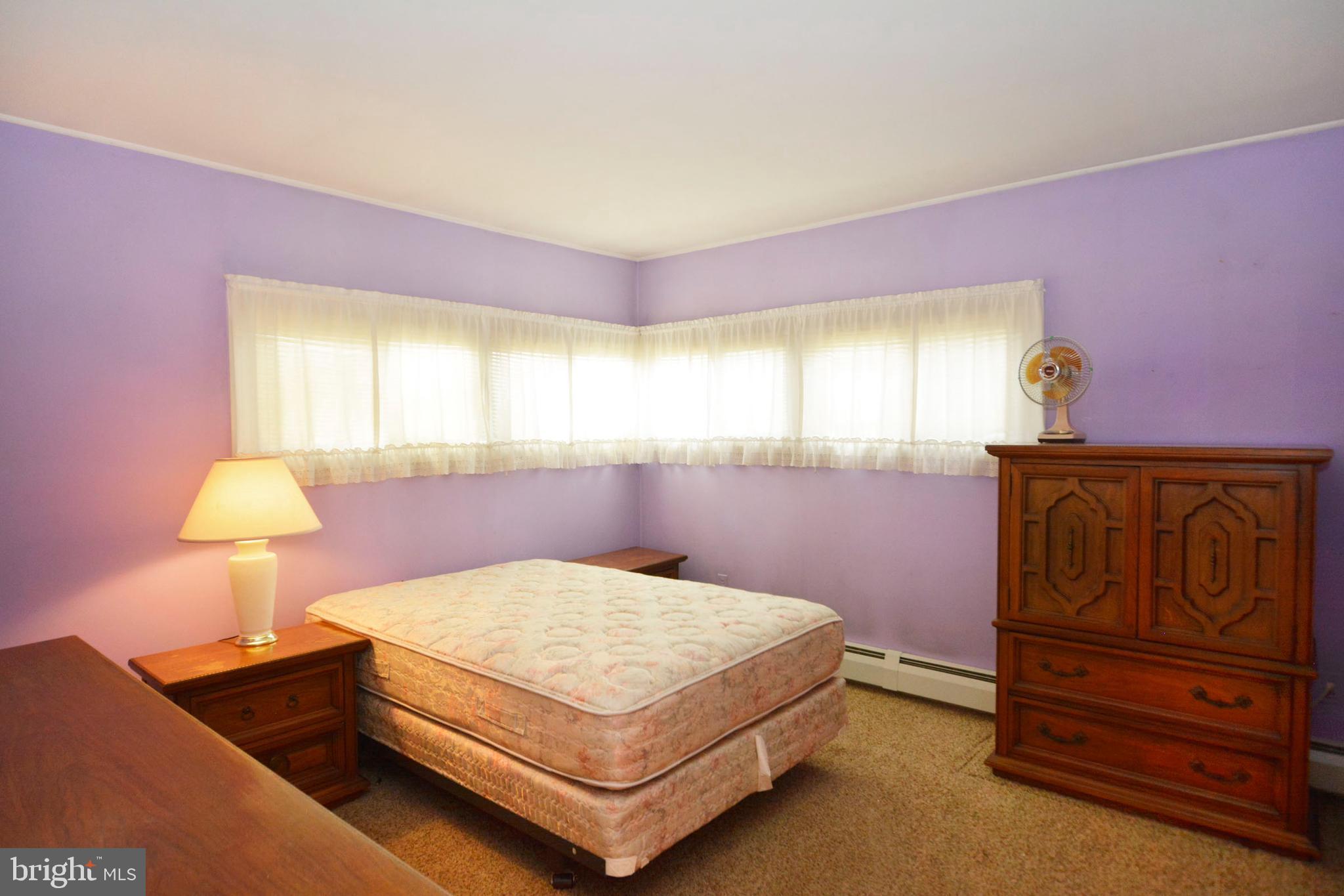 5 Bittersweet Road Levittown, PA 19057 - Photo 8 of 18 Gallery Image 8