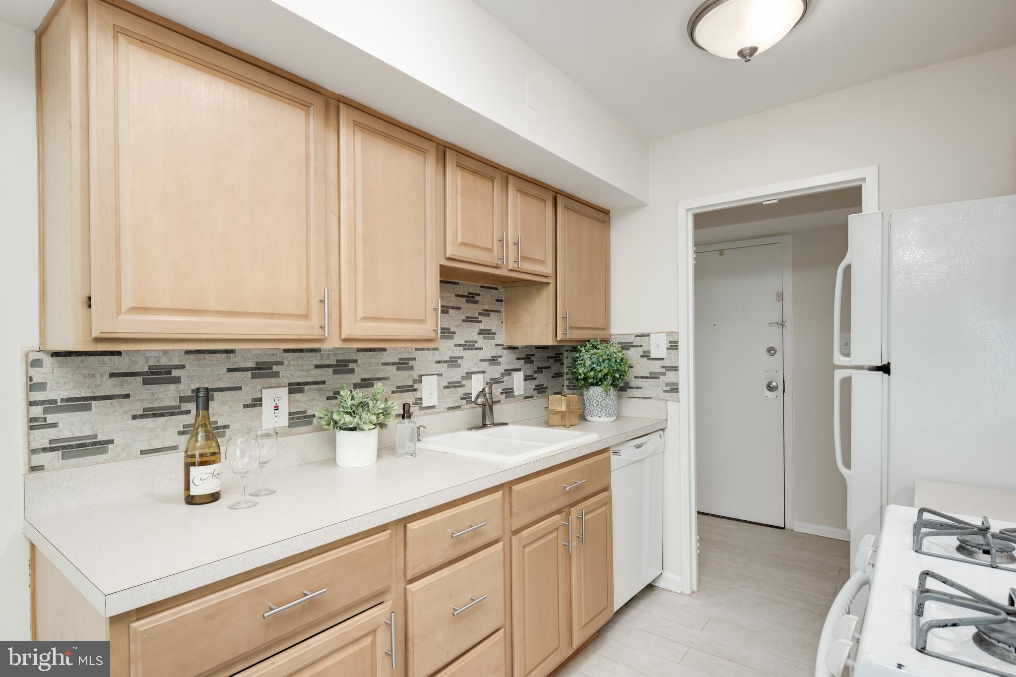 2328 Freetown Court, Unit 21C Reston, VA 20191 - Photo 15 of 32