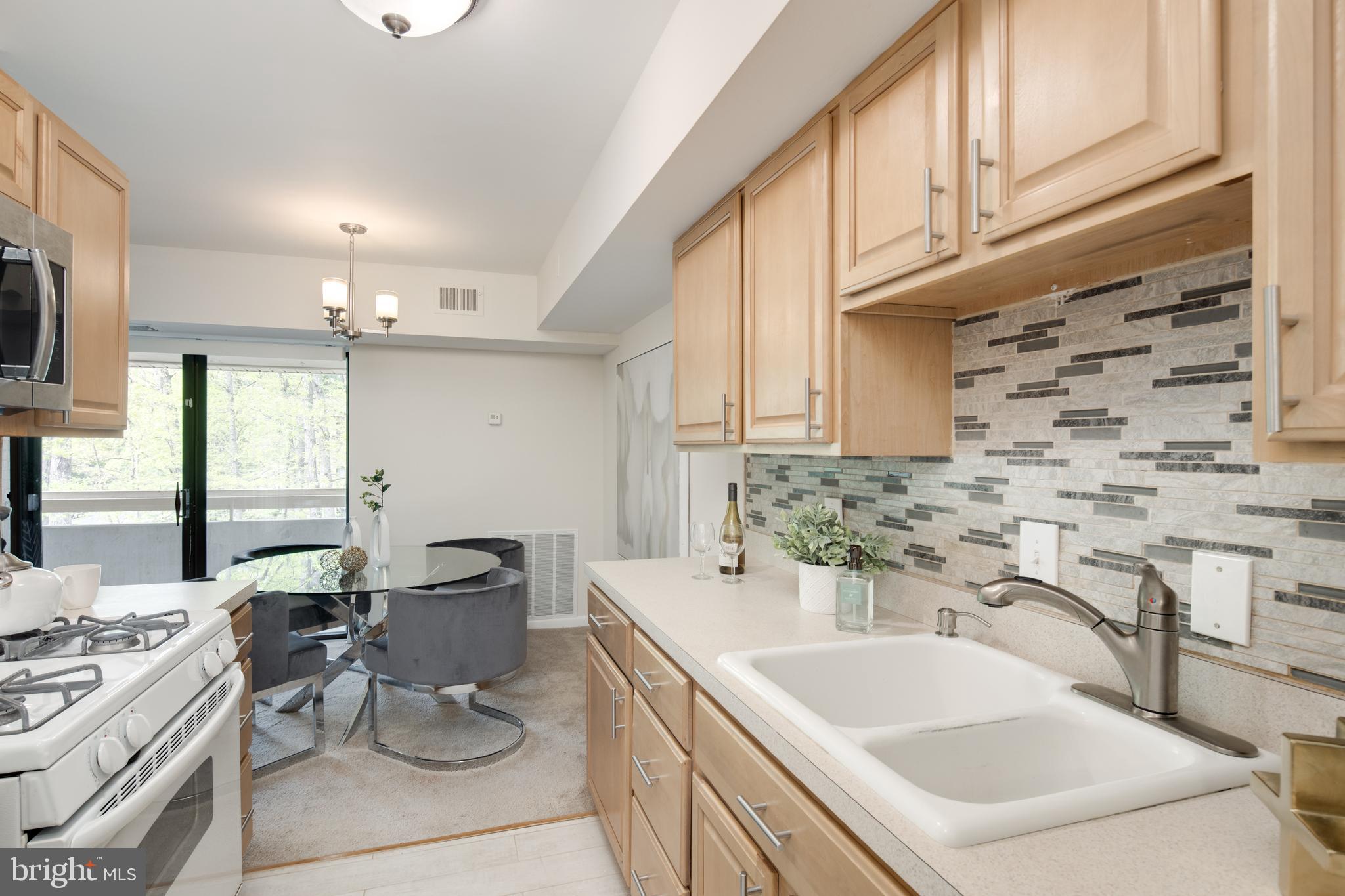 2328 Freetown Court, Unit 21C Reston, VA 20191 - Photo 16 of 32