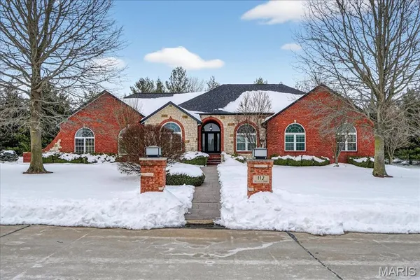 $739,000 | 112 Locksley Court, Troy, IL 62294