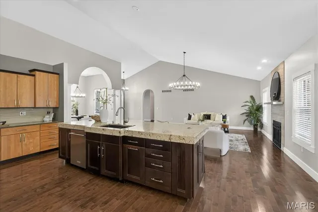 $749,000 | 112 Locksley Court, Troy, IL 62294