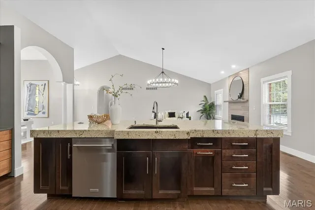 $749,000 | 112 Locksley Court, Troy, IL 62294