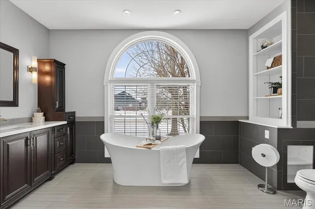 $749,000 | 112 Locksley Court, Troy, IL 62294