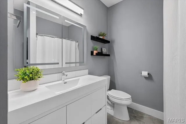 $749,000 | 112 Locksley Court, Troy, IL 62294