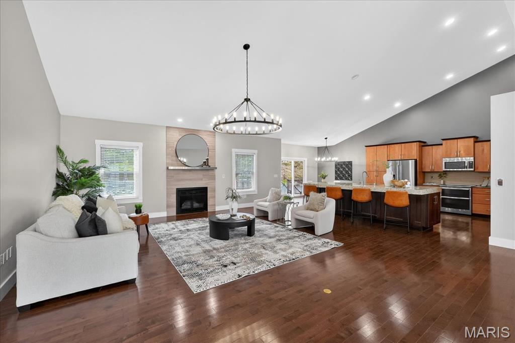 112 Locksley Court Troy, IL 62294 - Photo 9 of 96