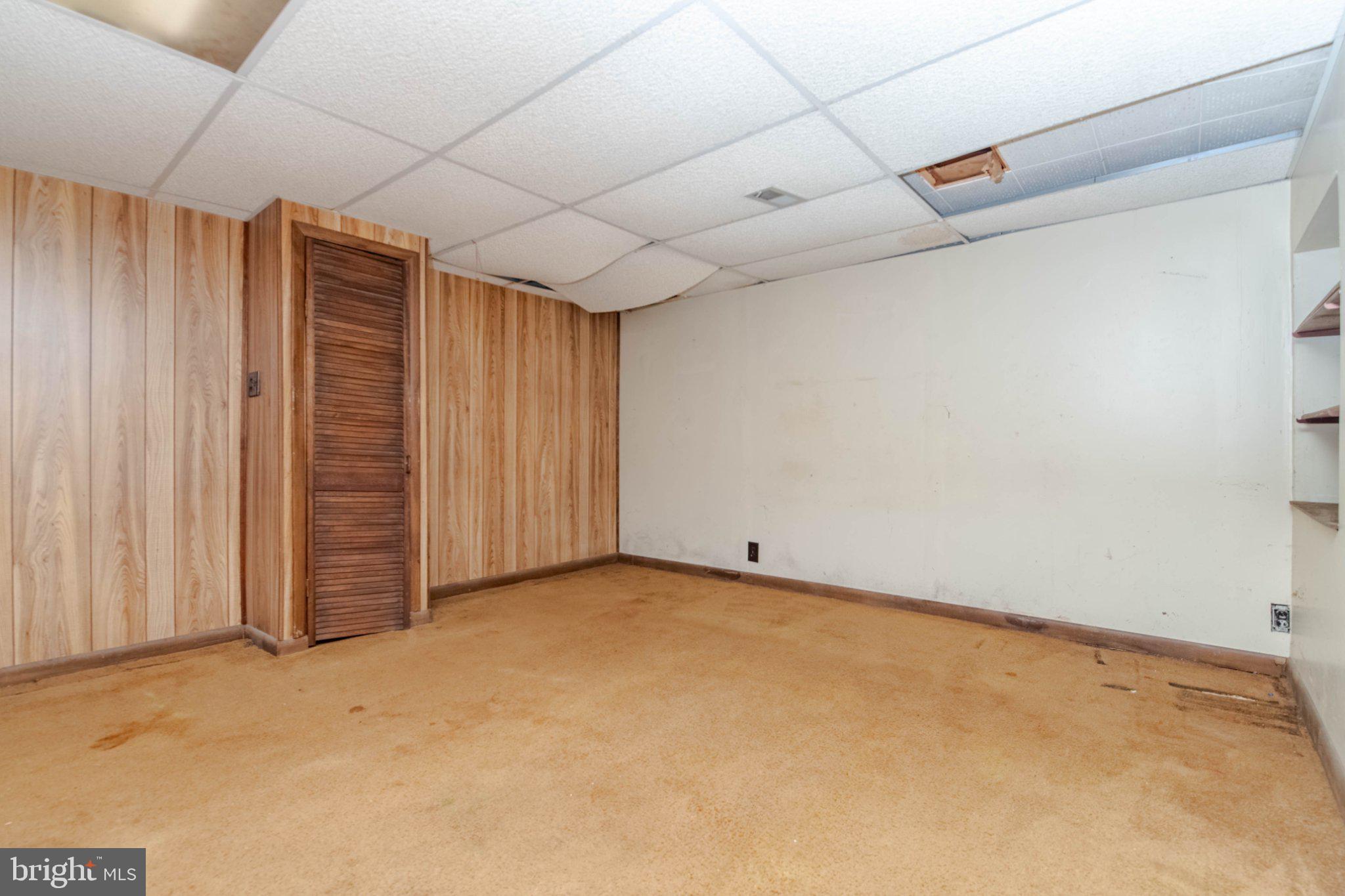 2001 Ormand Road Baltimore, MD 21222 - Photo 30 of 37 Family Room