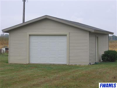 1951 West 500 North Decatur, IN 46733 - Photo 4 of 18