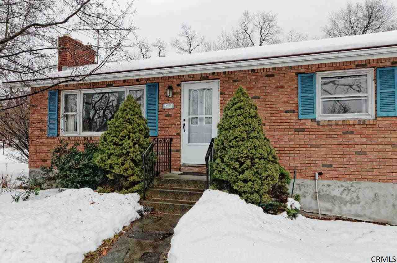 682 Barhydt Road Glenville, NY 12302 - Photo 3 of 21 Photo 3