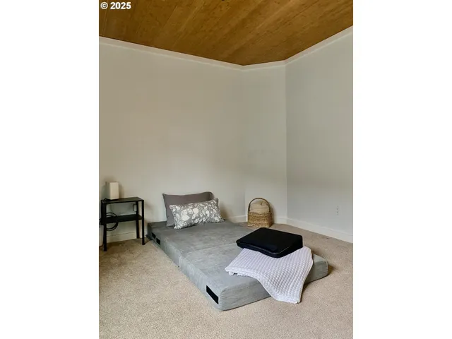 $299,000 | 5715 Northeast Sacramento Street, Unit 11, Portland, OR 97213