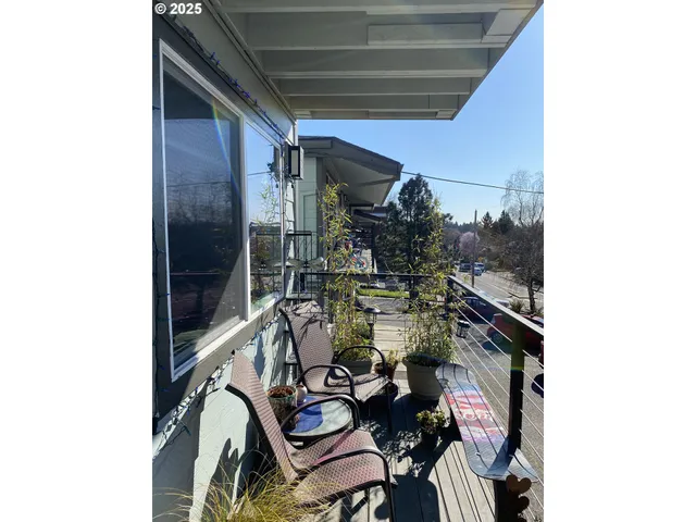 $299,000 | 5715 Northeast Sacramento Street, Unit 11, Portland, OR 97213