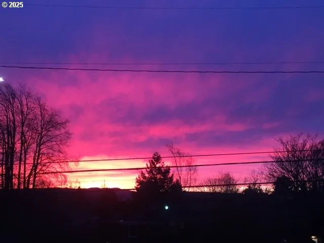 $299,000 | 5715 Northeast Sacramento Street, Unit 11, Portland, OR 97213