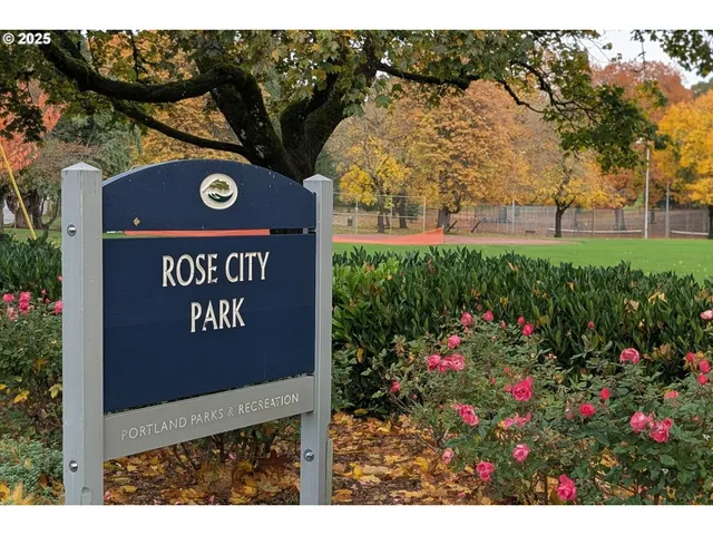 $299,000 | 5715 Northeast Sacramento Street, Unit 11, Portland, OR 97213