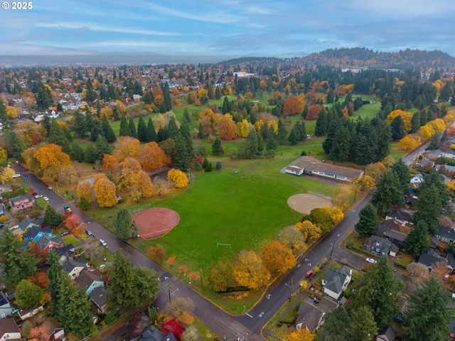 $299,000 | 5715 Northeast Sacramento Street, Unit 11, Portland, OR 97213