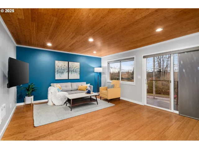 $299,000 | 5715 Northeast Sacramento Street, Unit 11, Portland, OR 97213