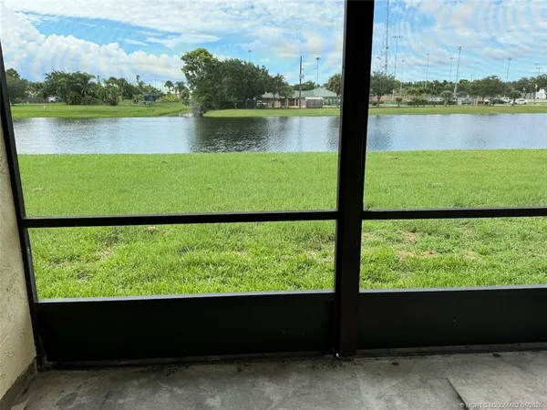 $1,900 | 2398 Southeast Breckenridge Circle, Port St. Lucie, FL 34952