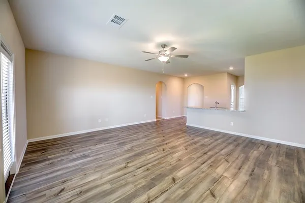 $2,000 | 1717 Cotton Blossom Lane, Princeton, TX 75407