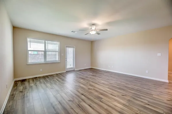 $2,000 | 1717 Cotton Blossom Lane, Princeton, TX 75407