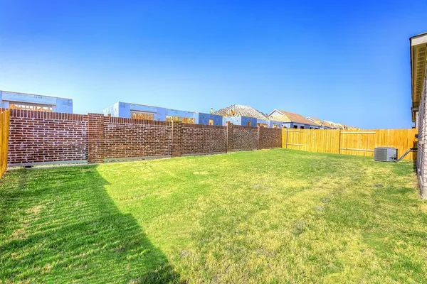$2,000 | 1717 Cotton Blossom Lane, Princeton, TX 75407