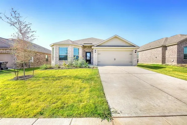 $2,000 | 1717 Cotton Blossom Lane, Princeton, TX 75407