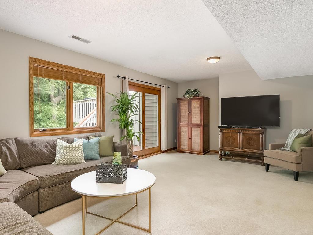 9798 Purgatory Road Eden Prairie, MN 55347 - Photo 12 of 28
