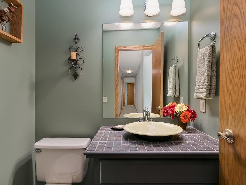 9798 Purgatory Road Eden Prairie, MN 55347 - Photo 14 of 28