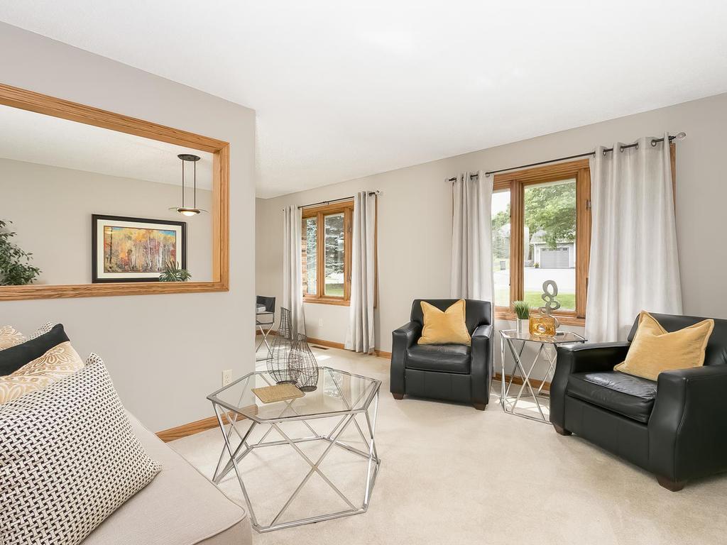 9798 Purgatory Road Eden Prairie, MN 55347 - Photo 4 of 28